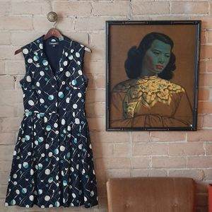 Retro print, vintage style dress.